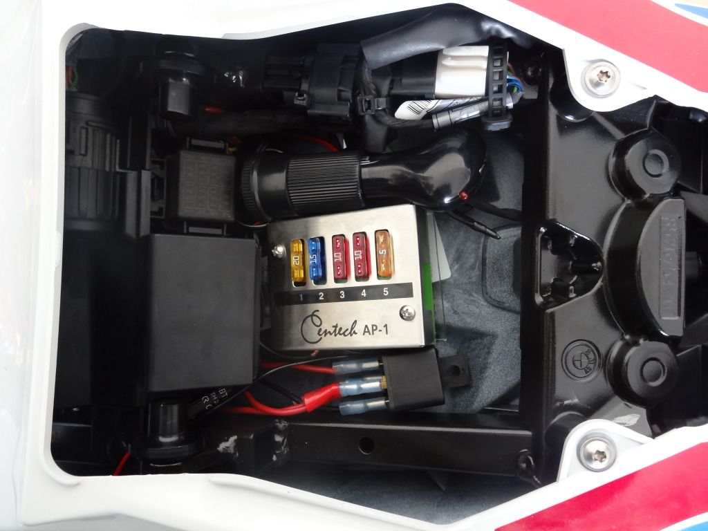 Fuse Box Battery Tender Powered Tail Bag Bmw S1000rr Forum